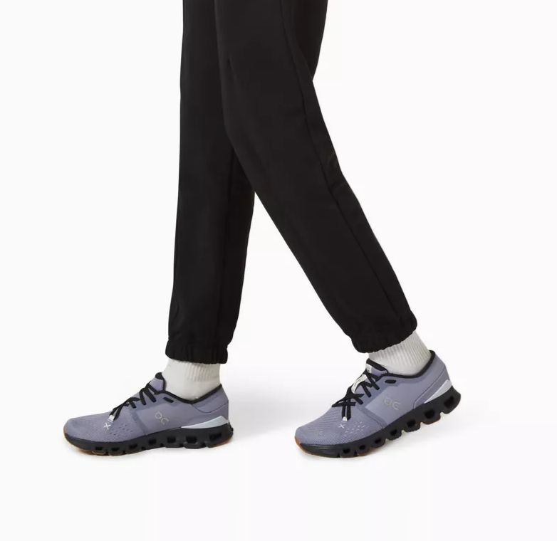 On Cloud | Cloud X 4 Sneakers – Feather Black – Product Image 2