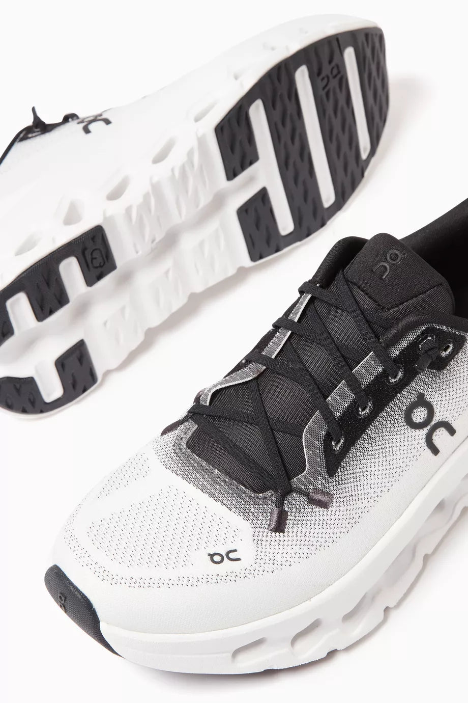 On Cloud | Cloudtilt Low-Top Sneakers – Product Image 2
