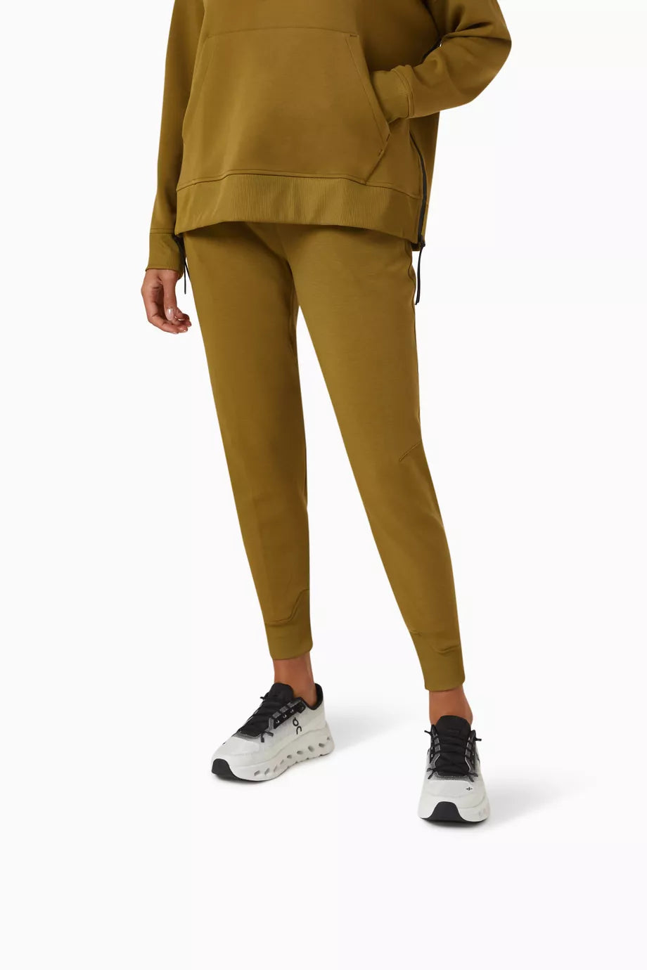 On Cloud | Cloudtilt Low-Top Sneakers – Product Image 4