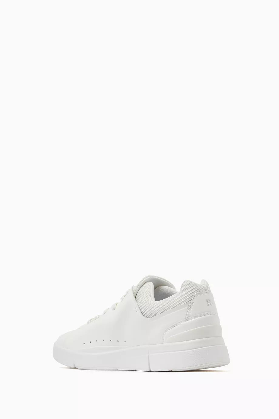 On Cloud | Roger Advantage Sneakers – All White – Product Image 3