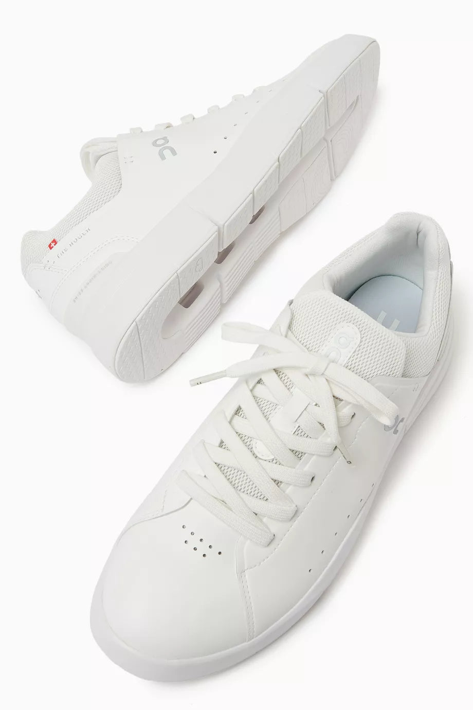 On Cloud | Roger Advantage Sneakers – All White – Product Image 2