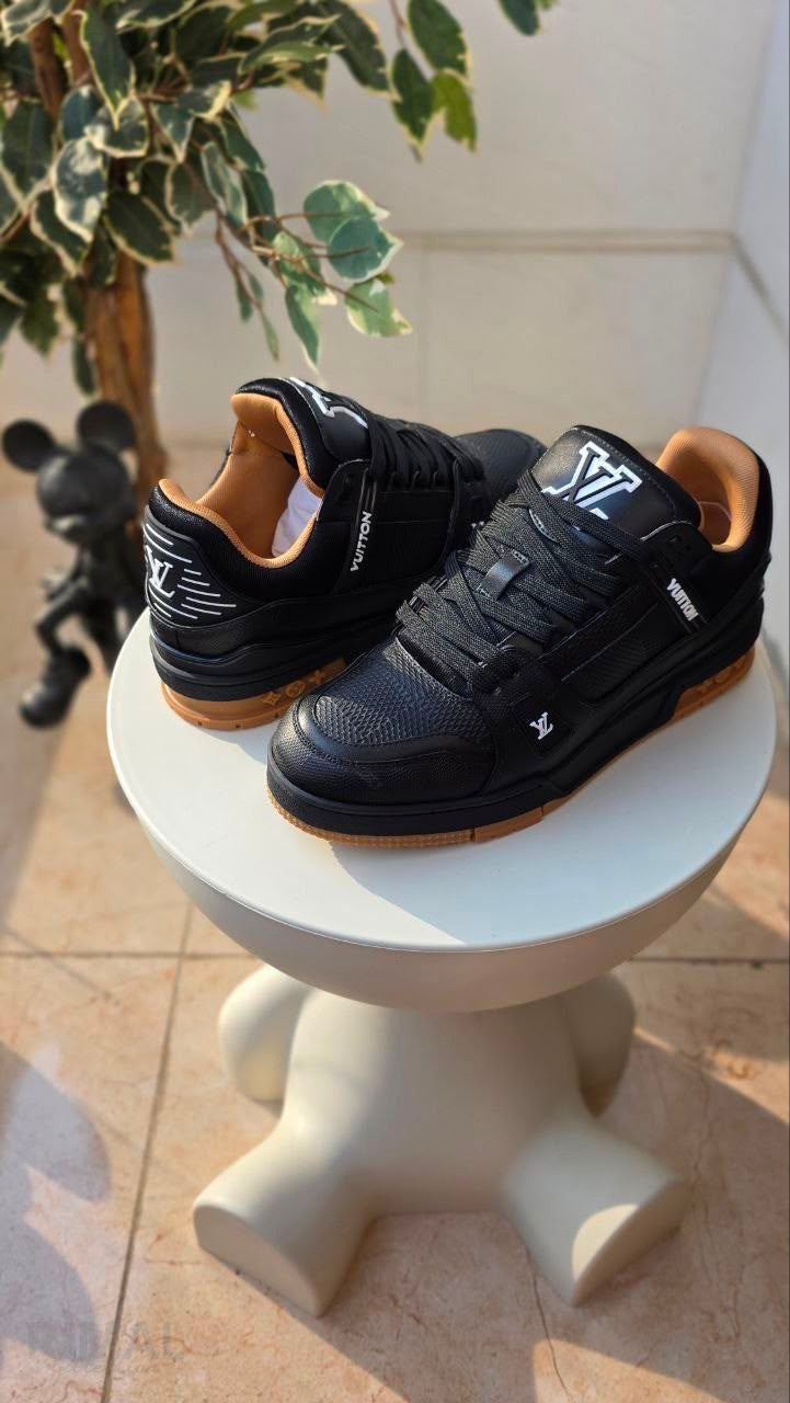 Louis Vuitton LV Trainer Sneakers – Black - View 5