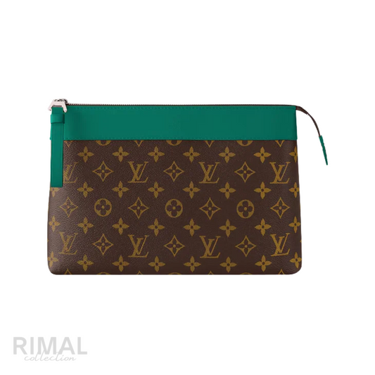 Louis Vuitton – Pochette Voyage Souple