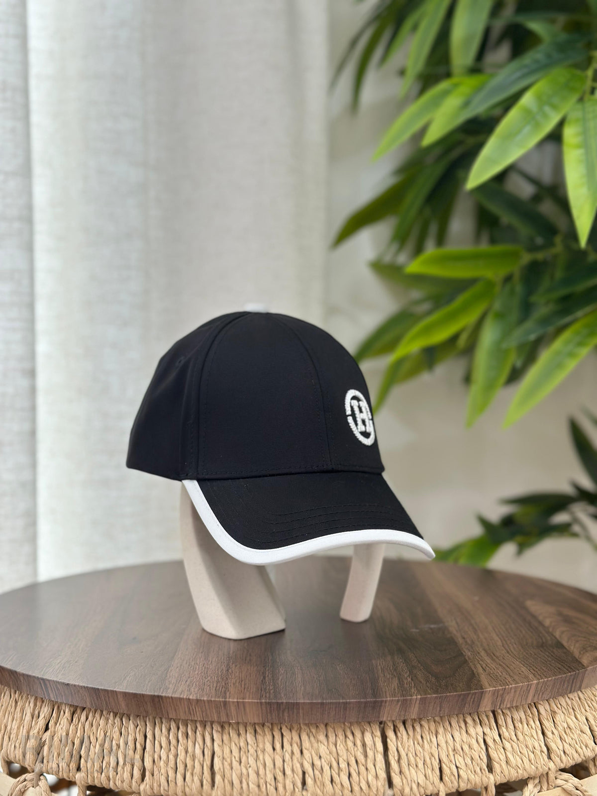 Hermès | Nevada H Circle Cap – Noir – Product Image 1