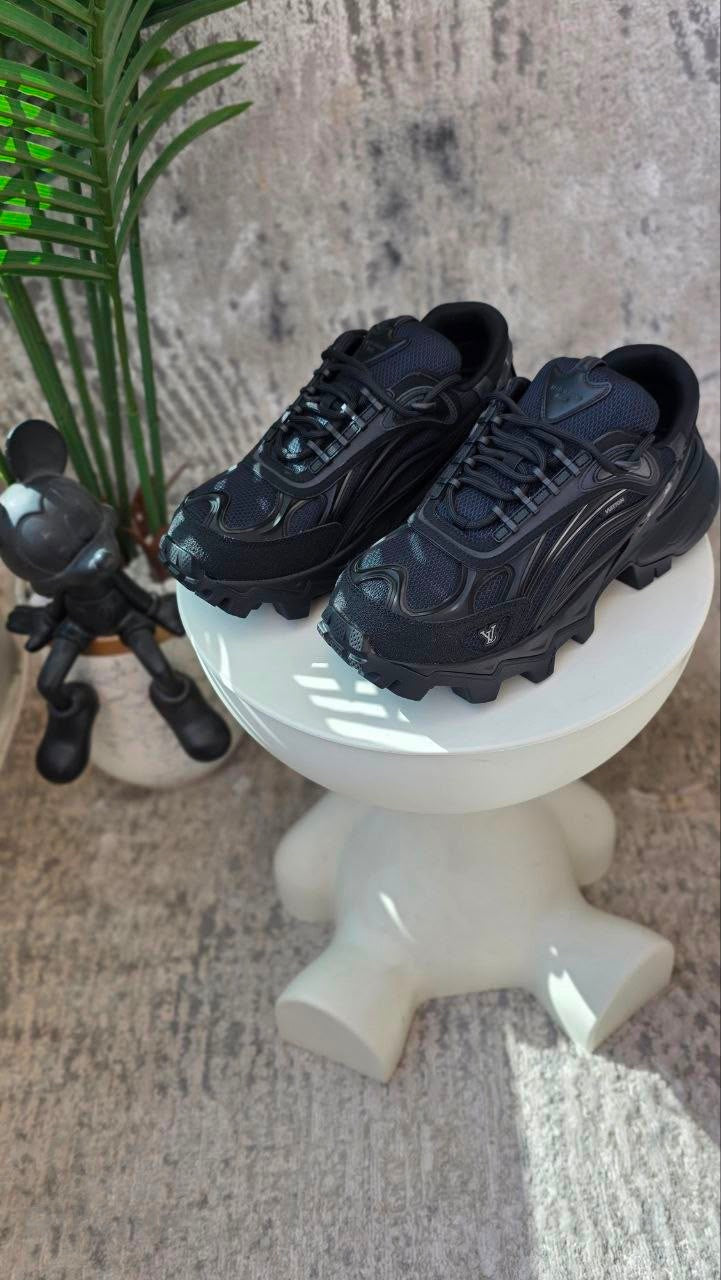 Louis Vuitton LV Summit Sneakers – Black - View 4