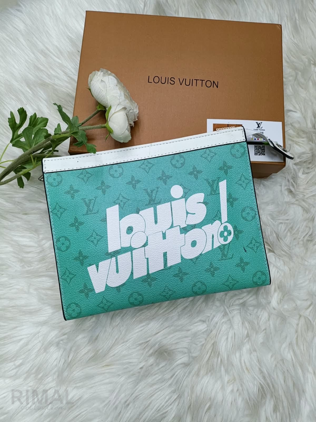 LV – Pochette Voyage MM Green