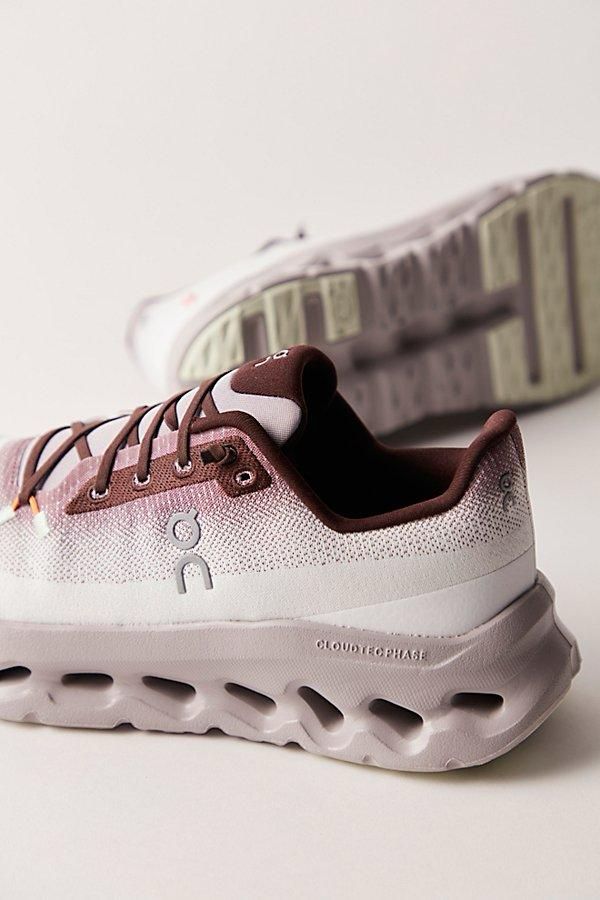 On Cloud | Cloudtilt Sneakers – Quartz Pearl – Product Image 4