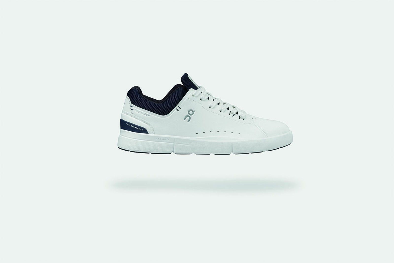 On Cloud | Roger Advantage Sneakers – White / Black – Product Image 3