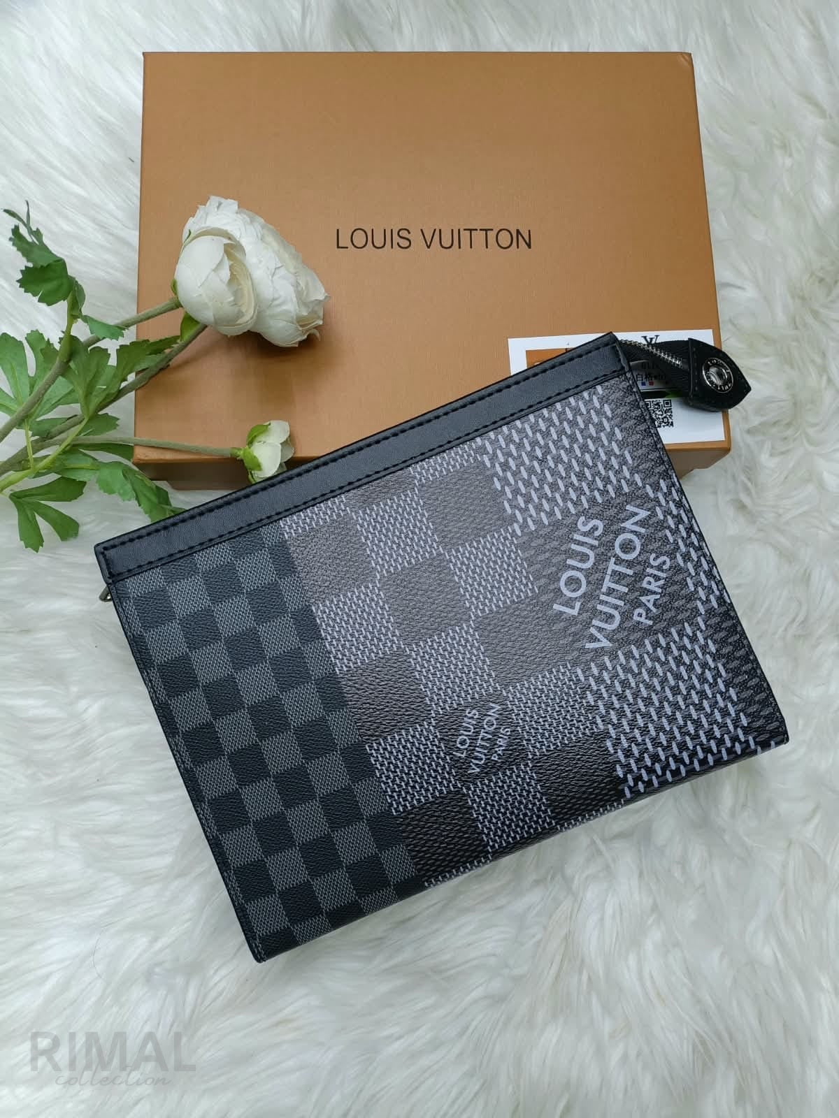 Louis Vuitton – Pochette Voyage Damier Graphite MM