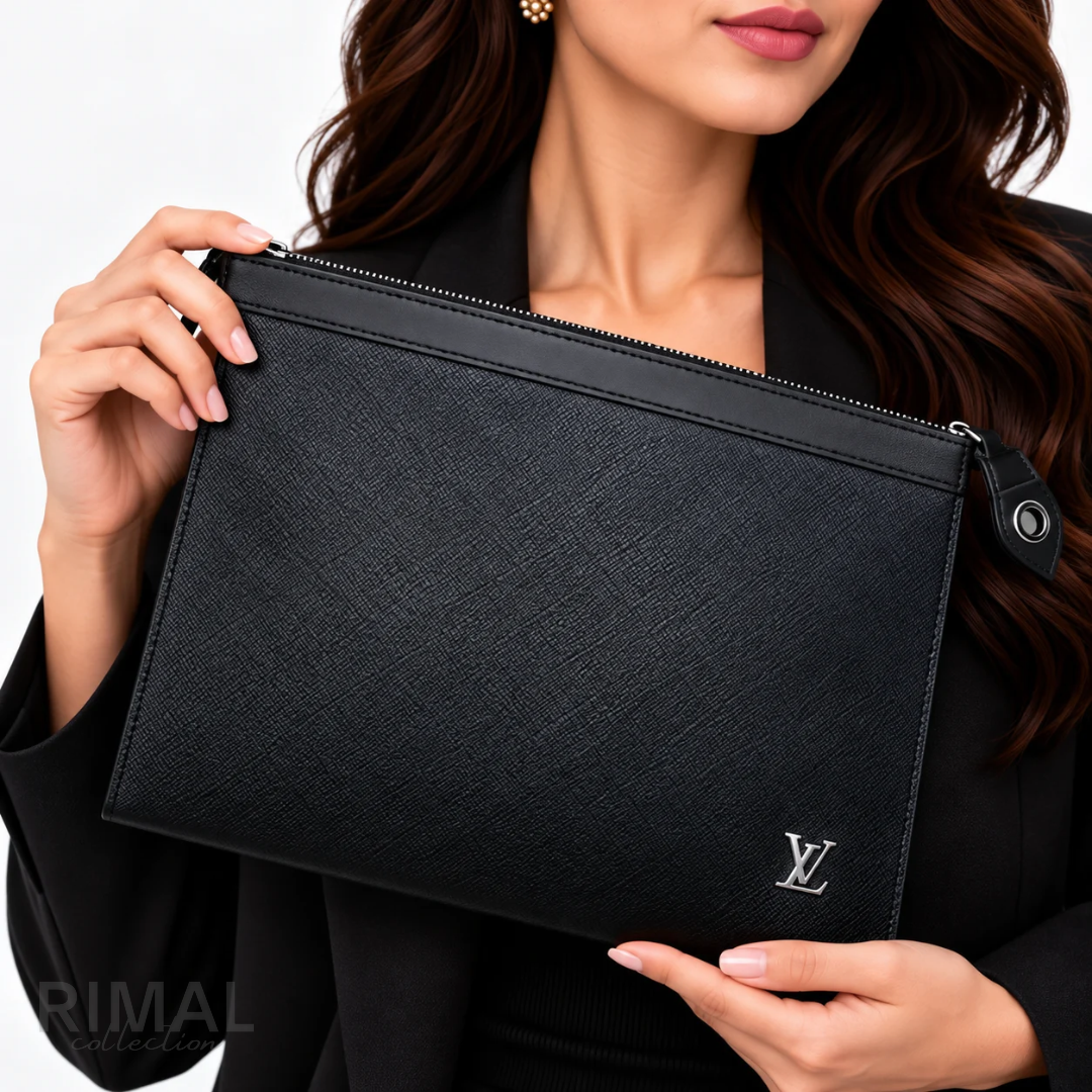 Louis Vuitton – Pochette Voyage