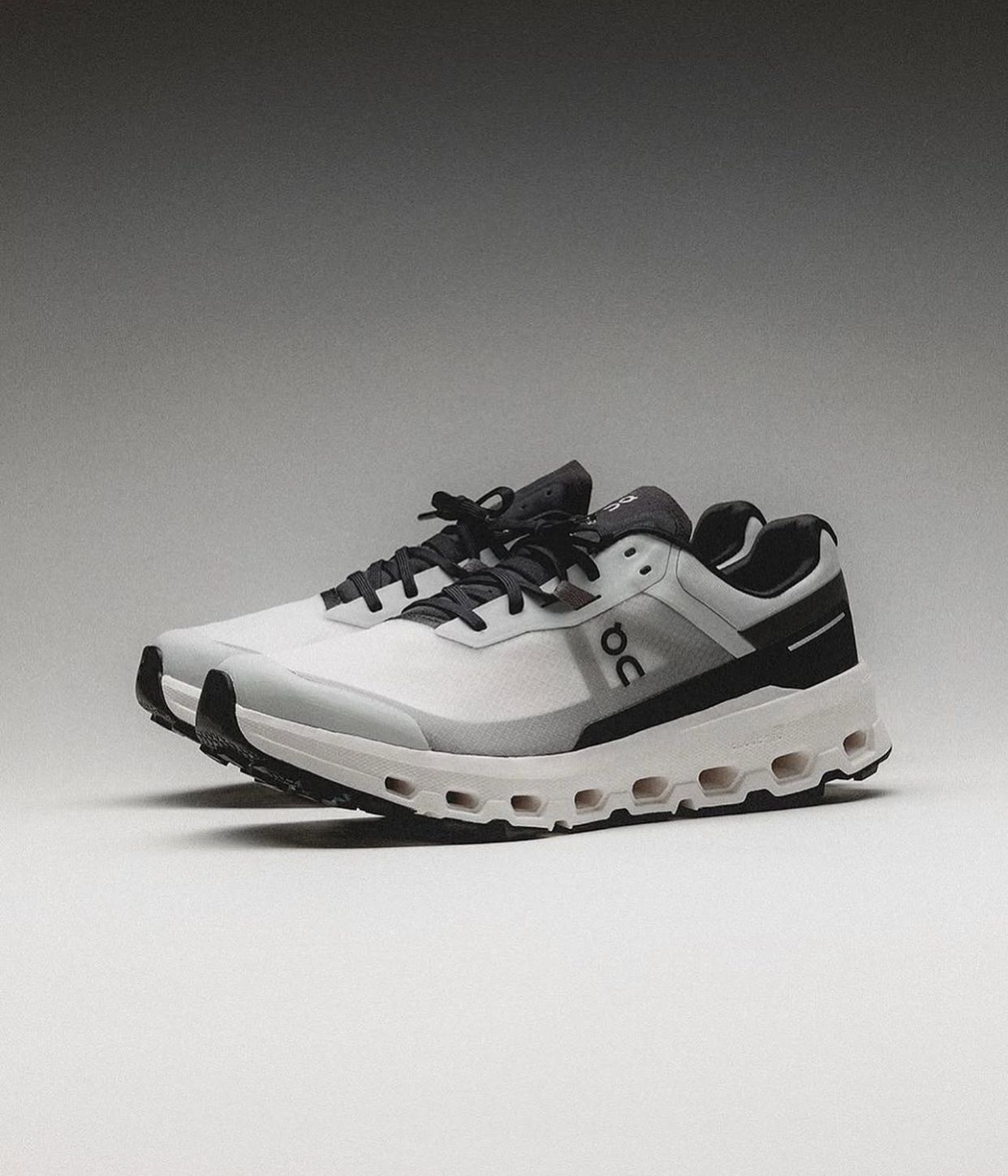 On Cloud | Cloudvista 2 Sneakers – Glacier Eclipse – Product Image 1