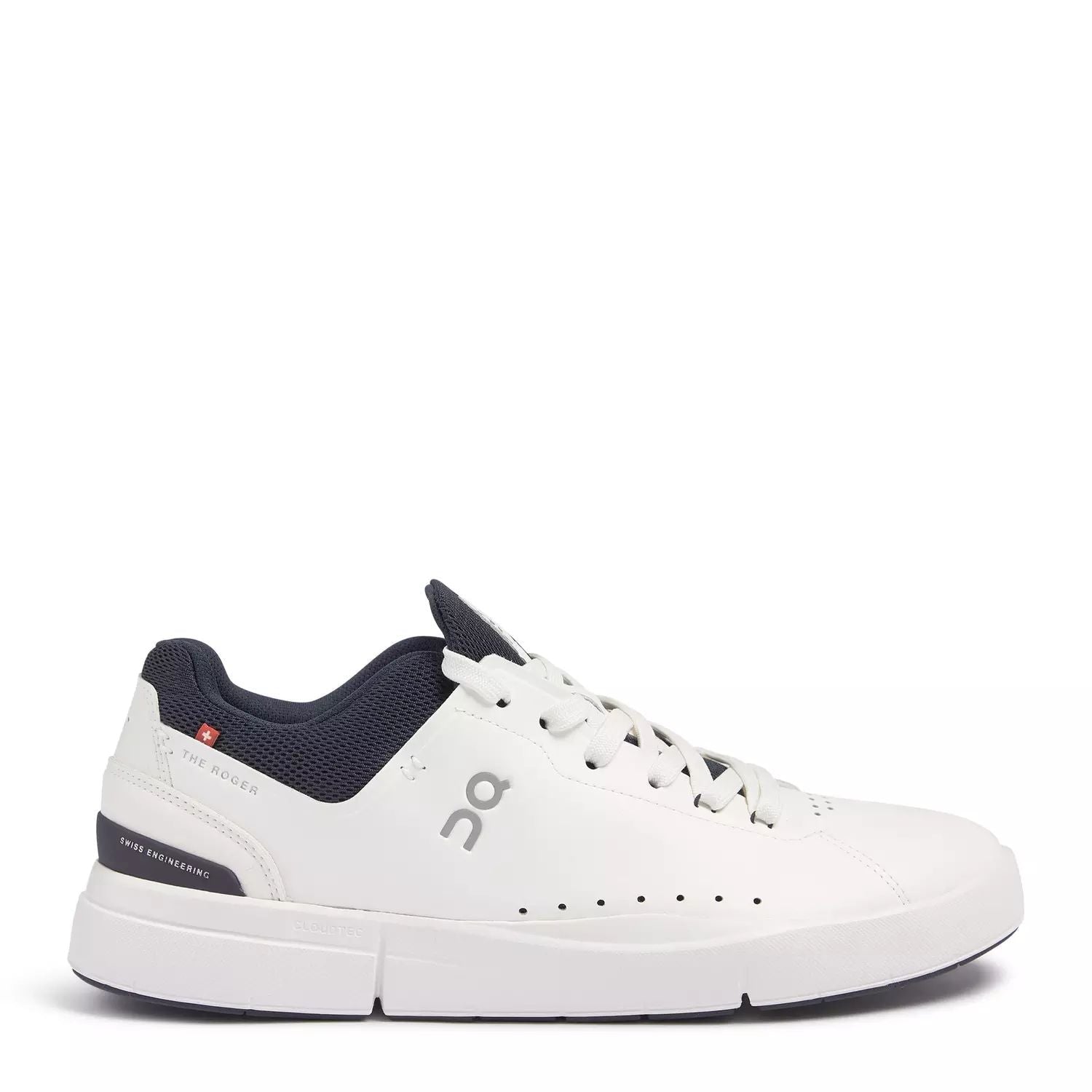 On Cloud | Roger Advantage Sneakers – White / Black – Product Image 1