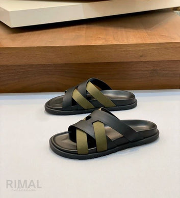 Hermès | Eric Sandals – Gold / Noir – Product Image 2