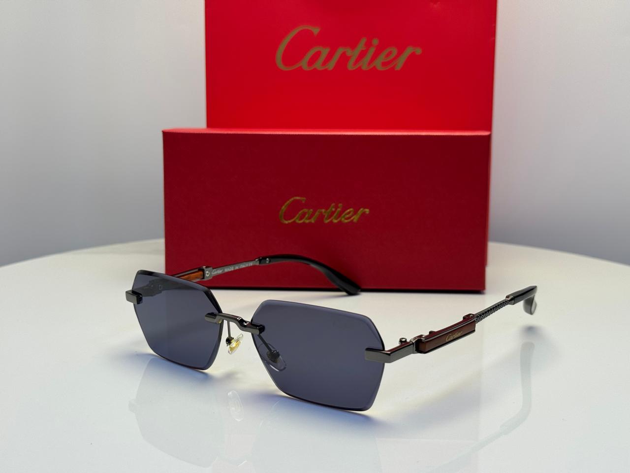 Cartier | Panthère de Cartier Rectangular Sunglasses – Gold / Red – Product Image 1