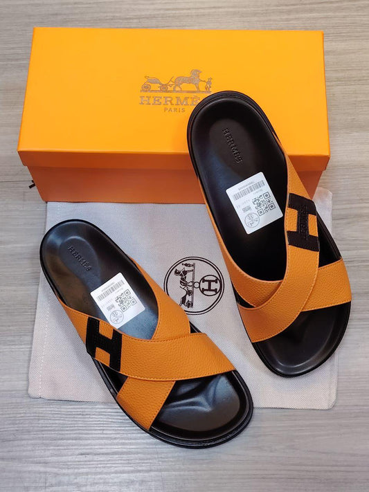 Hermès | Electric Sandals – Beige / Noir – Product Image 1
