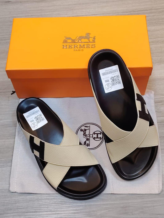 Hermès | Chypre Sandals – Noir / Orange – Product Image 1
