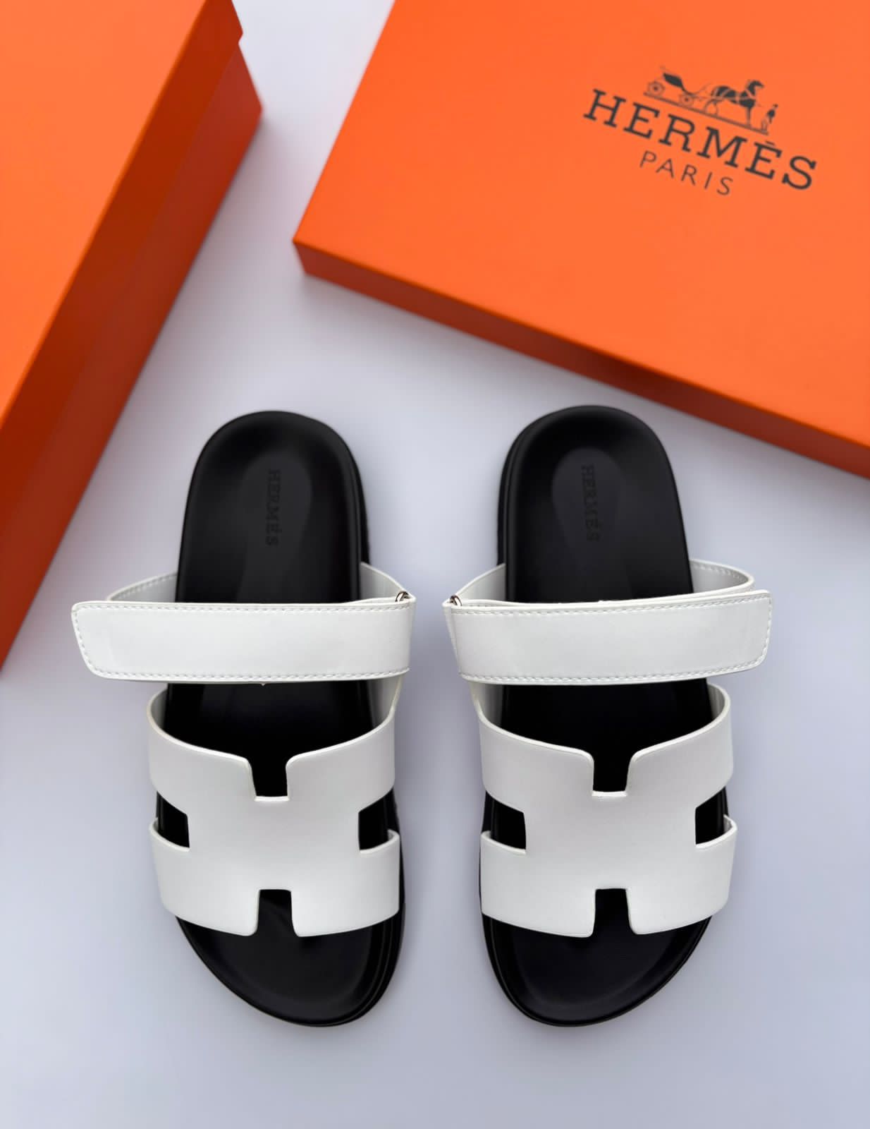 Hermès | Izmir Sandals – Product Image 1