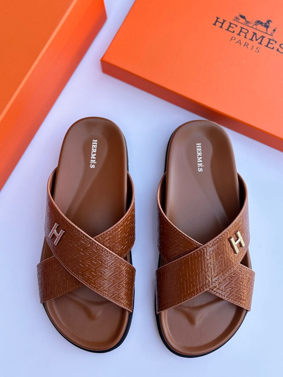 Hermès | Izmir Blanc H 3d Embossing Sandals – Blanc H 3D Embossing – Product Image 1