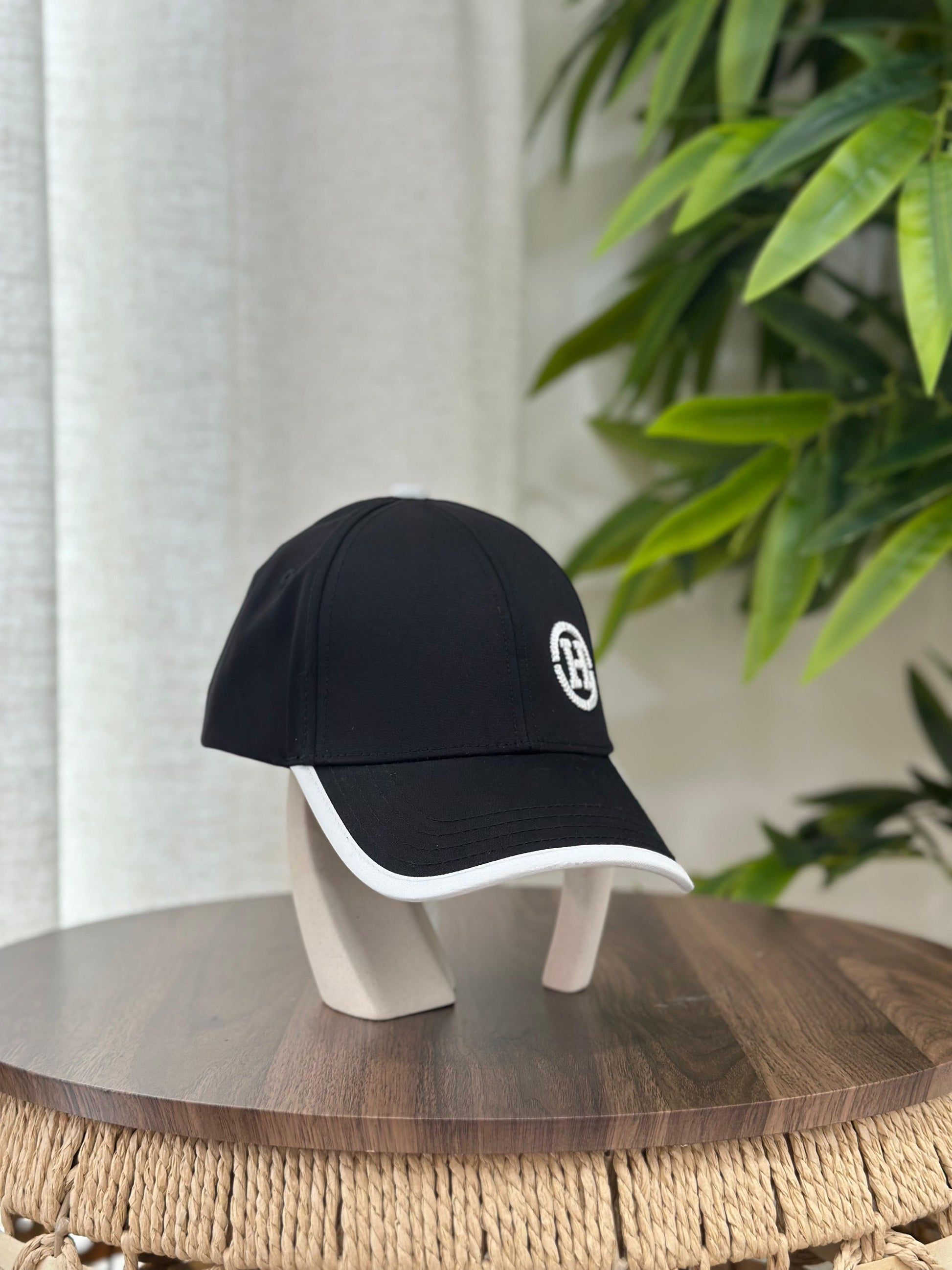 Hermès | Nevada H Circle Cap – Noir – Product Image 1