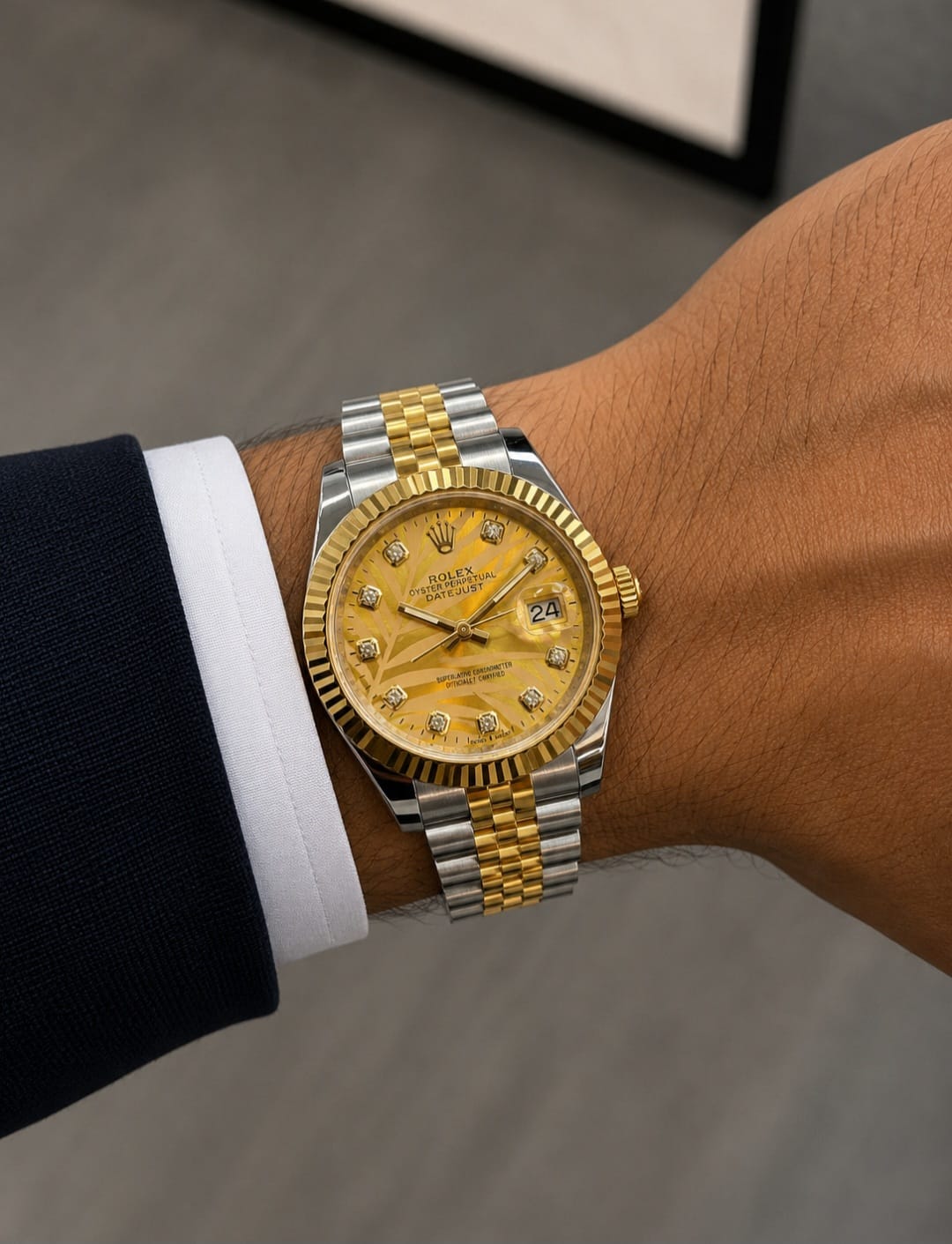 Rolex | Datejust 41 Dial with Stick Markers Watch – Yellow / Gold / Champagne – Product Image 1