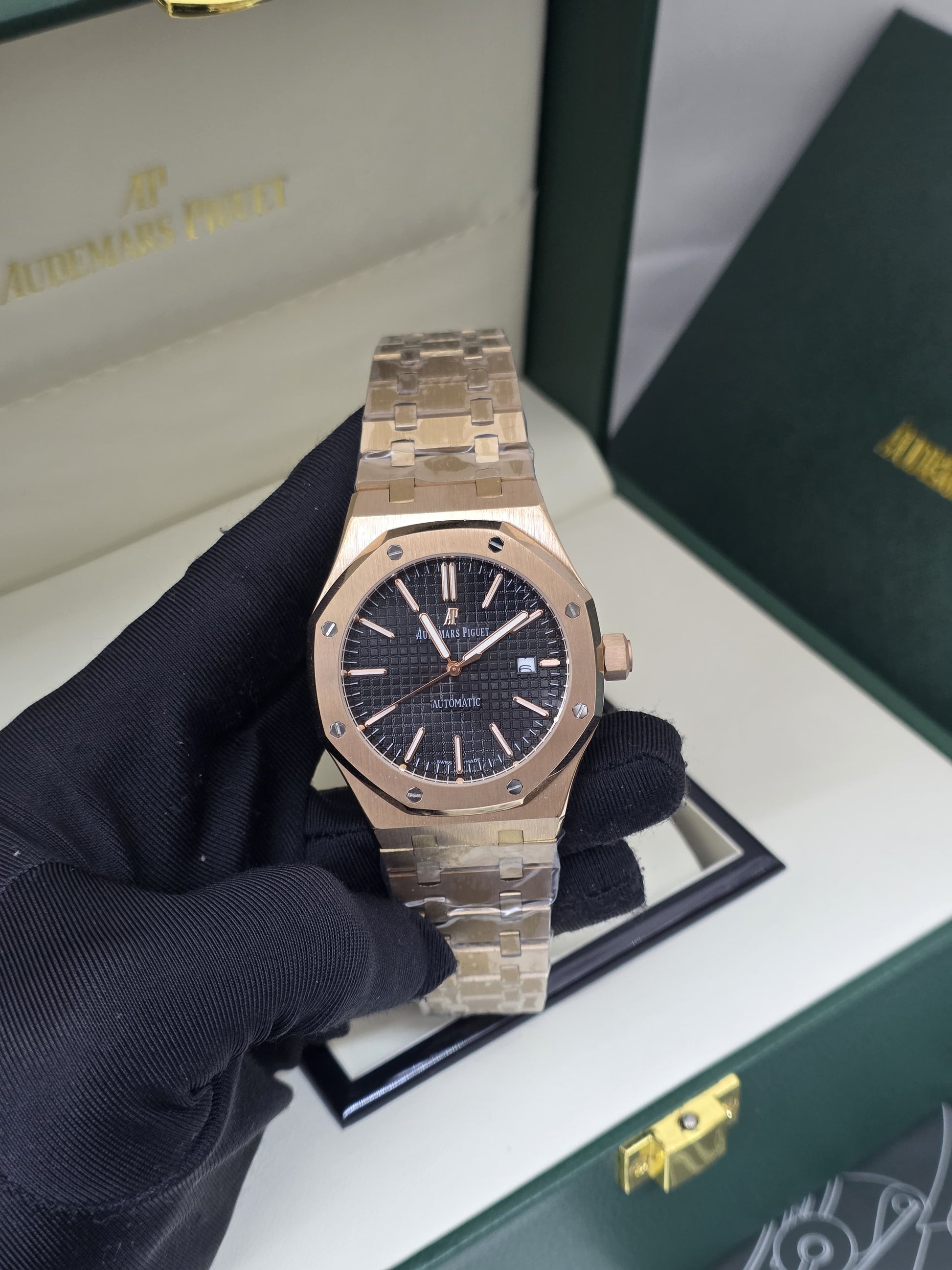 Audemars Piguet | Royal Oak Selfwinding Watch – Ice Blue – Product Image 1