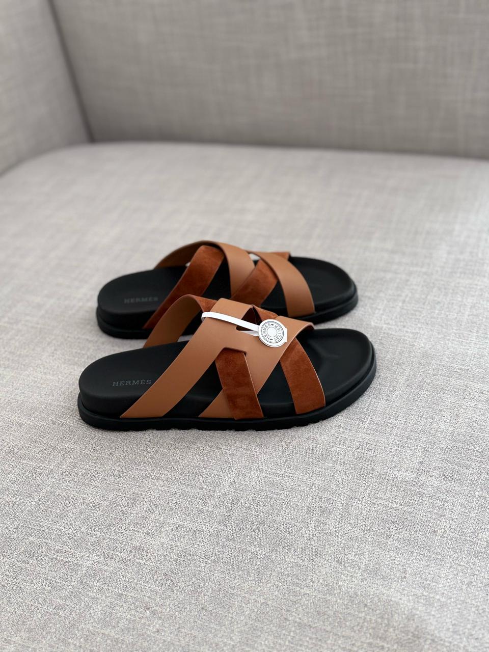 Hermès | Eric Sandals – Noir – Product Image 3