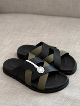 Hermès | Eric Sandals – Gold / Noir