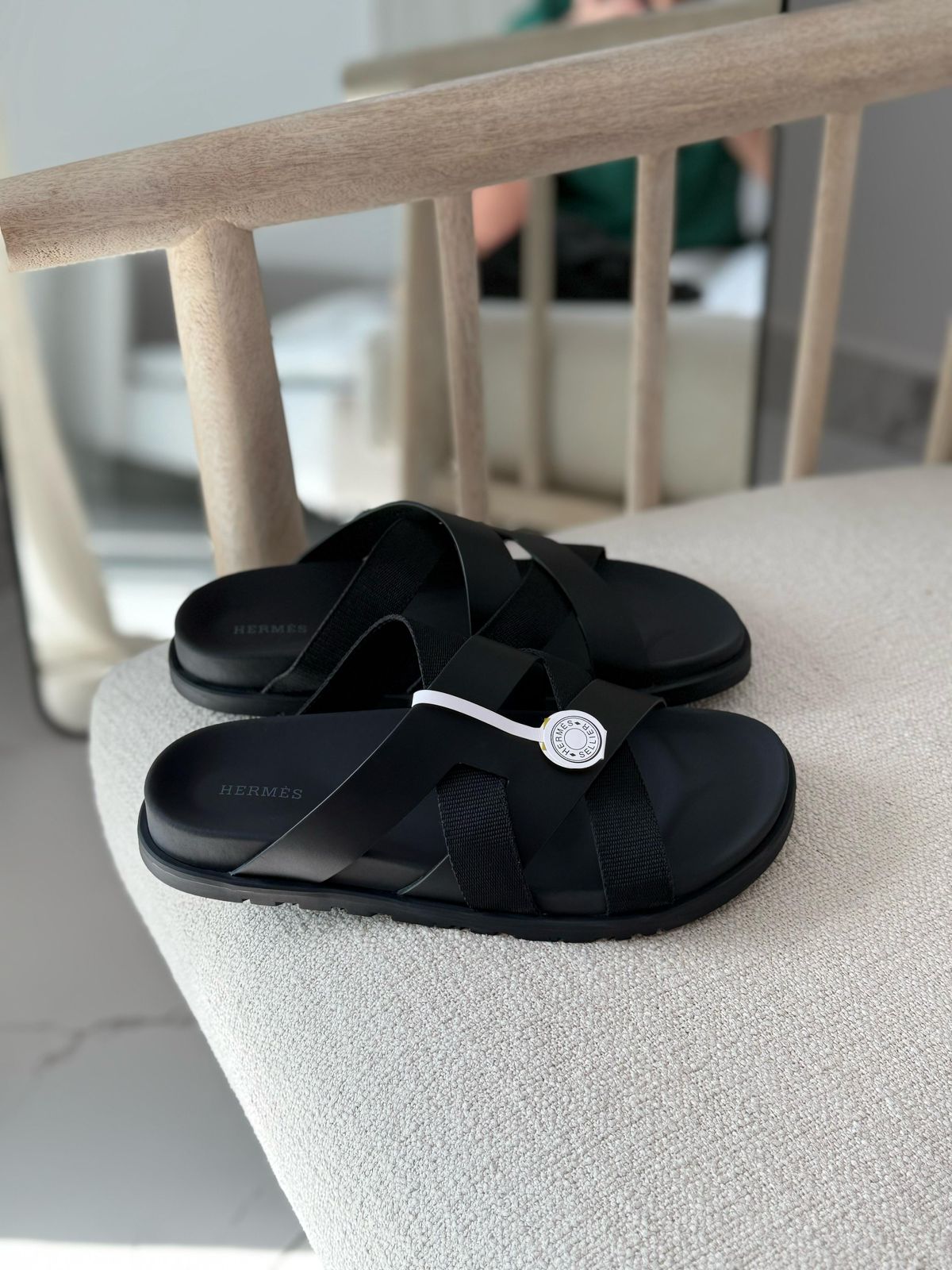Hermès | Eric Sandals – Noir / Beige – Product Image 1