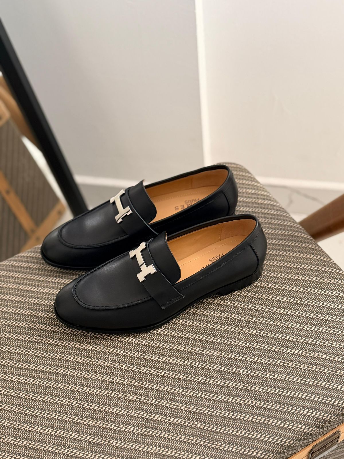 Hermès | Paris Loafers – Black – Product Image 1