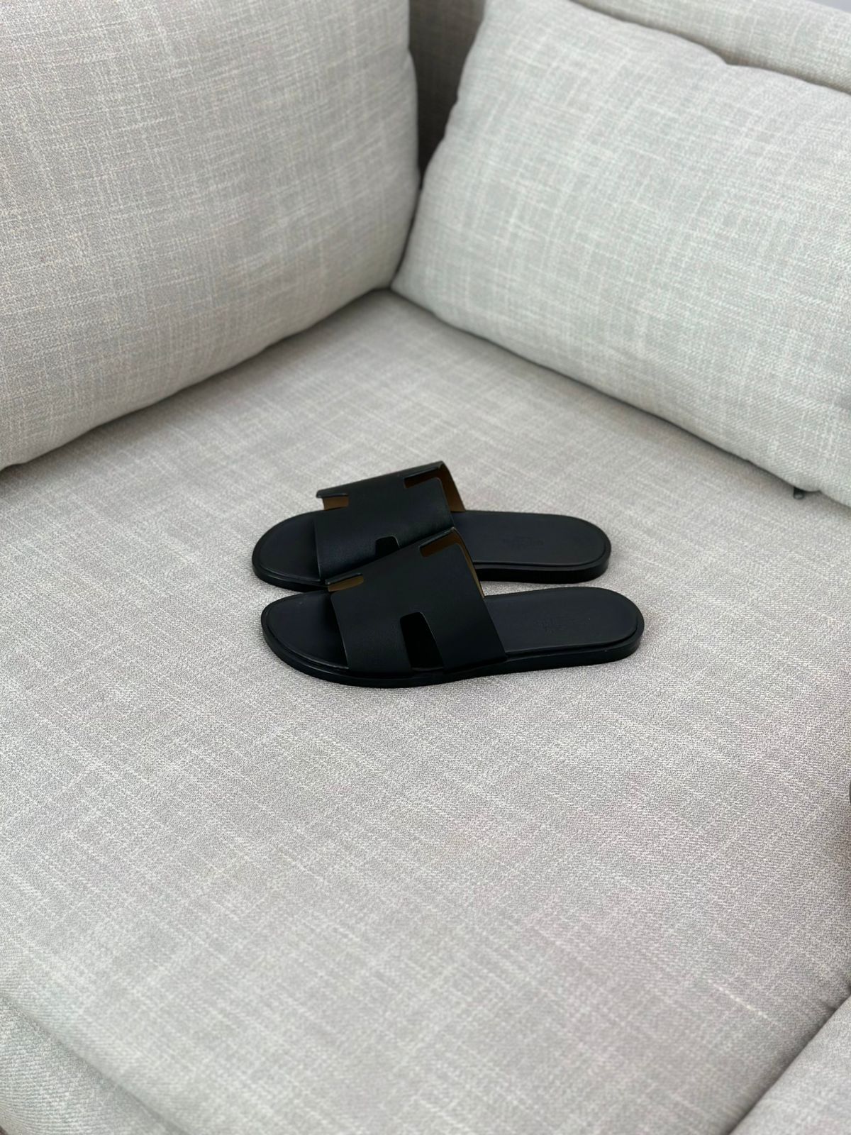 Hermès | Izmir Sandals – Gold / Tan – Product Image 1