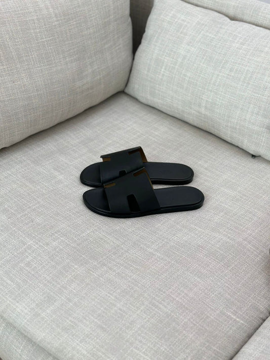 Hermès | Izmir Sandals – Gold / Tan – Product Image 1