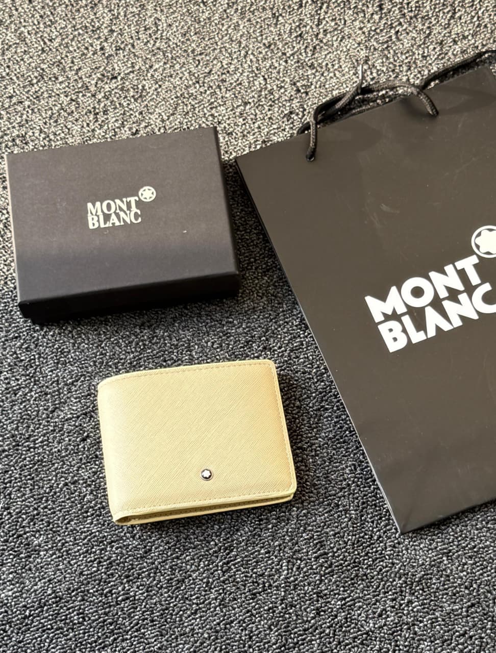 Montblanc | Extreme 3.0 Wallet – Red – Product Image 1