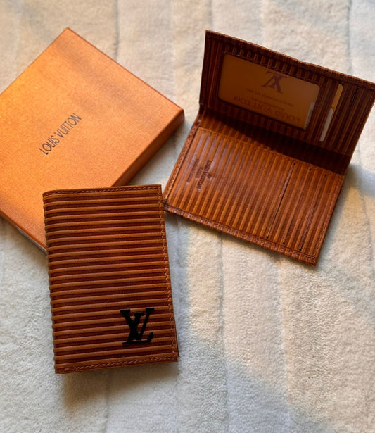 Louis Vuitton | Multiple Souvenir Patches Wallet – Brown / Multicolor – Product Image 1