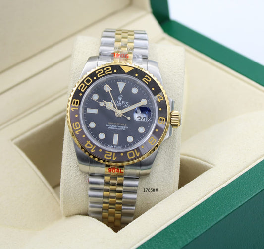 Rolex | Submariner Date Starbucks Kermit Watch – Black / Green – Product Image 1