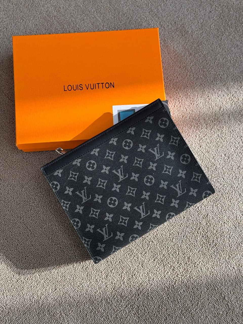 Louis Vuitton | Taiga Leather Pouch – Emerald Green – Product Image 1