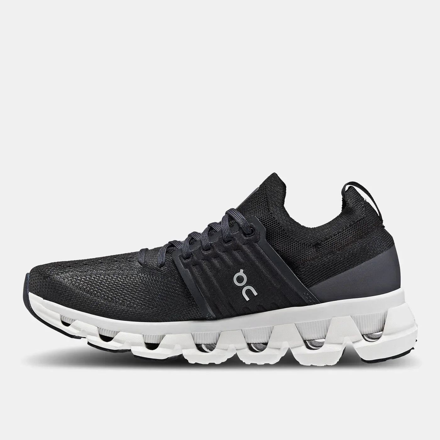 On Cloud | Cloudflow Lightweight Performance Sneakers – Product Image 1