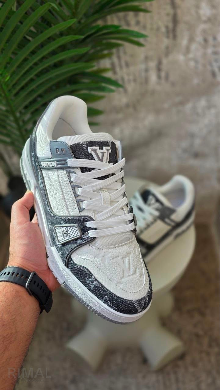 Louis Vuitton LV Trainer Sneakers – Grey - View 3