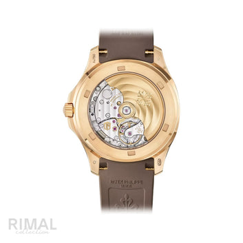 ساعة Patek Philippe Aquanaut من الذهب بمينا بني رمادي داكن
