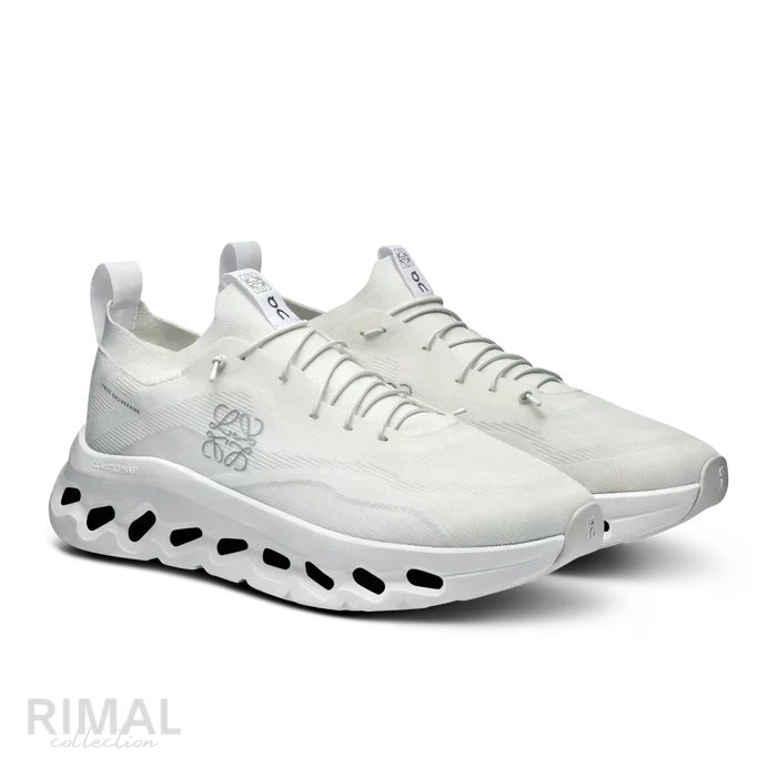LOEWE x On Cloudtilt – White