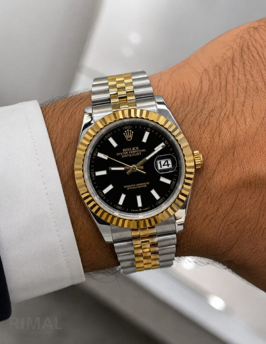Rolex | Datejust 41 Oystersteel Mother-of-Pearl Dial Watch – White / Gold / Pearl – Product Image 1