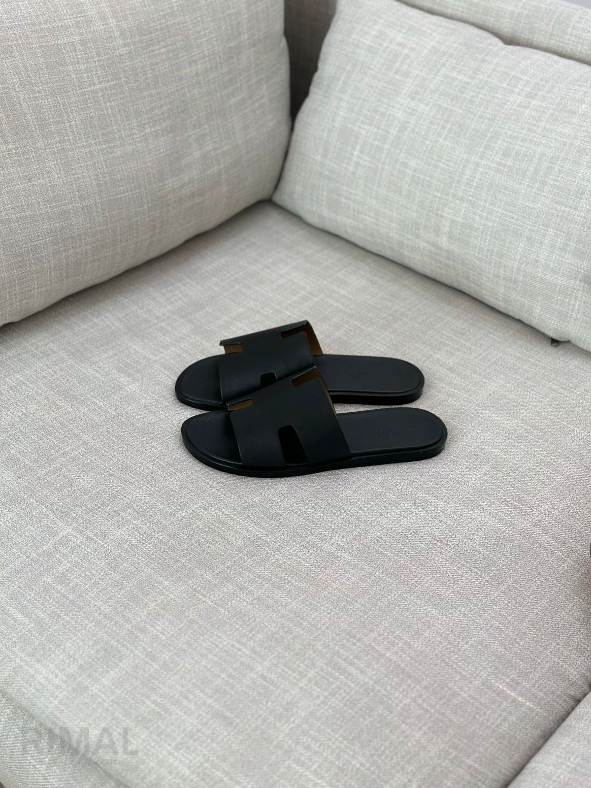 Hermès | Izmir Sandals – Gold / Tan – Product Image 1